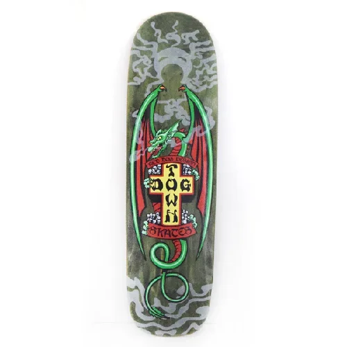 Dogtown 9.0 Red Dog Smoking Dragon Deck